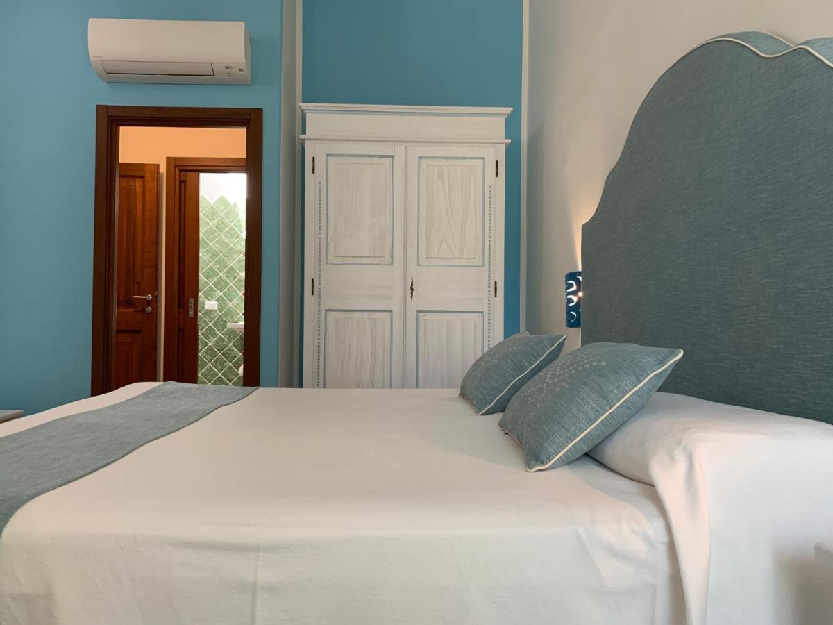 Relais Benemari Villa Siniscola Ngoại thất bức ảnh